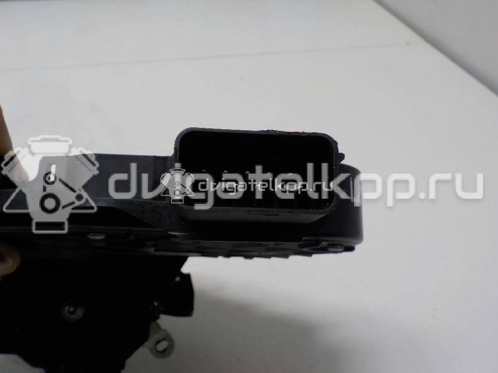 Фото Замок двери передней правой  LR011275 для Land Rover Freelander / Range Rover / Discovery {forloop.counter}}