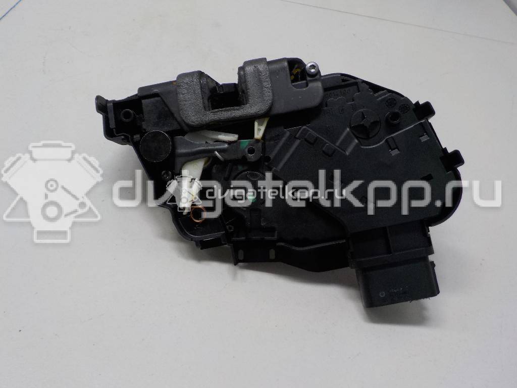 Фото Замок двери передней правой  LR011275 для Land Rover Freelander / Range Rover / Discovery {forloop.counter}}