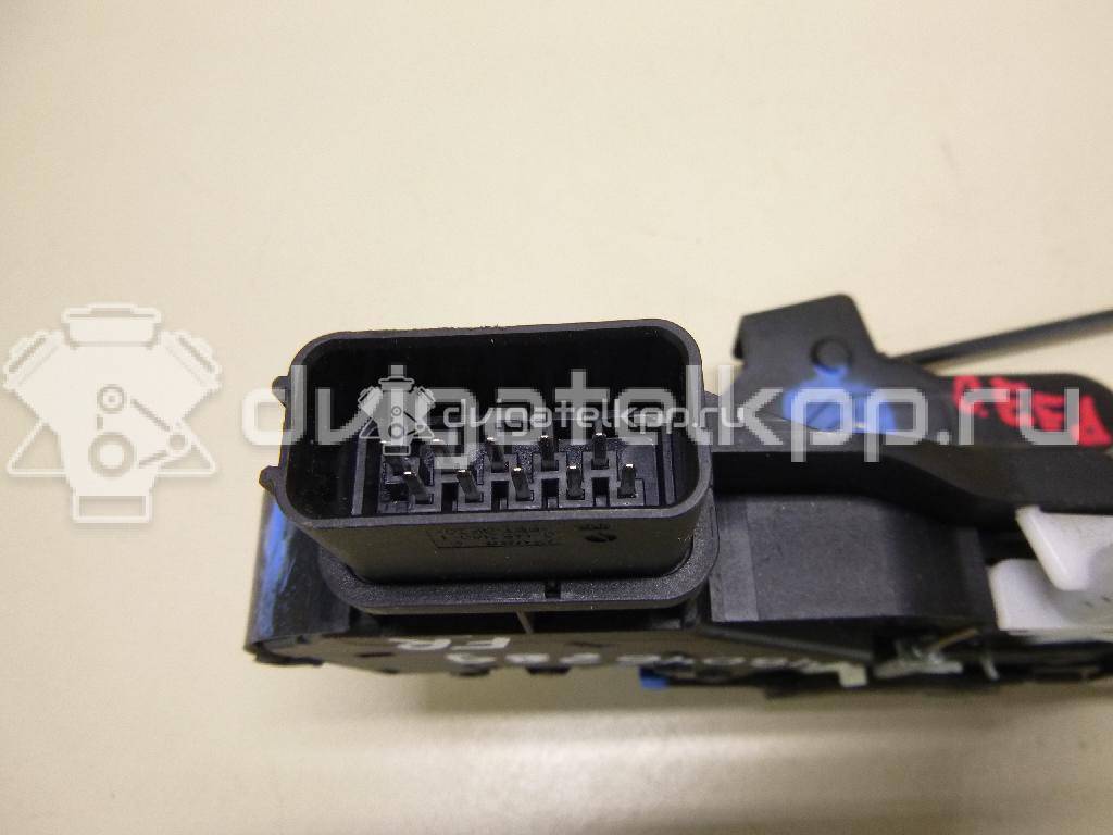 Фото Замок двери передней правой  LR011275 для Land Rover Freelander / Range Rover / Discovery {forloop.counter}}
