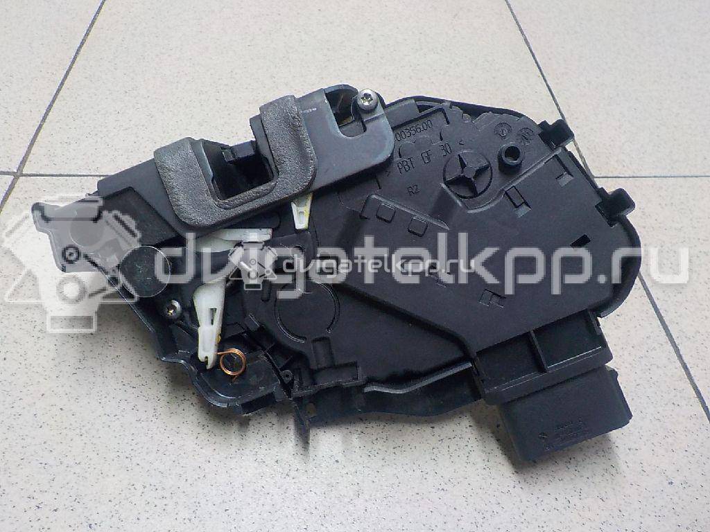 Фото Замок двери передней правой  LR011275 для Land Rover Freelander / Range Rover / Discovery {forloop.counter}}