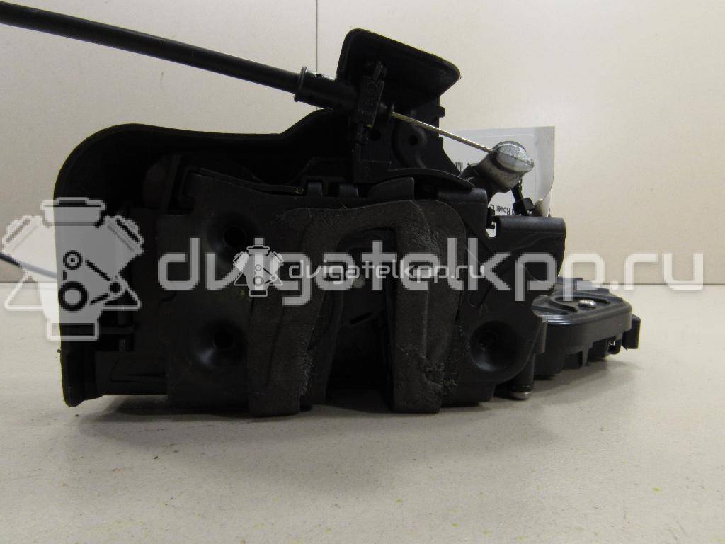 Фото Замок двери передней правой  LR011275 для Land Rover Freelander / Range Rover / Discovery {forloop.counter}}