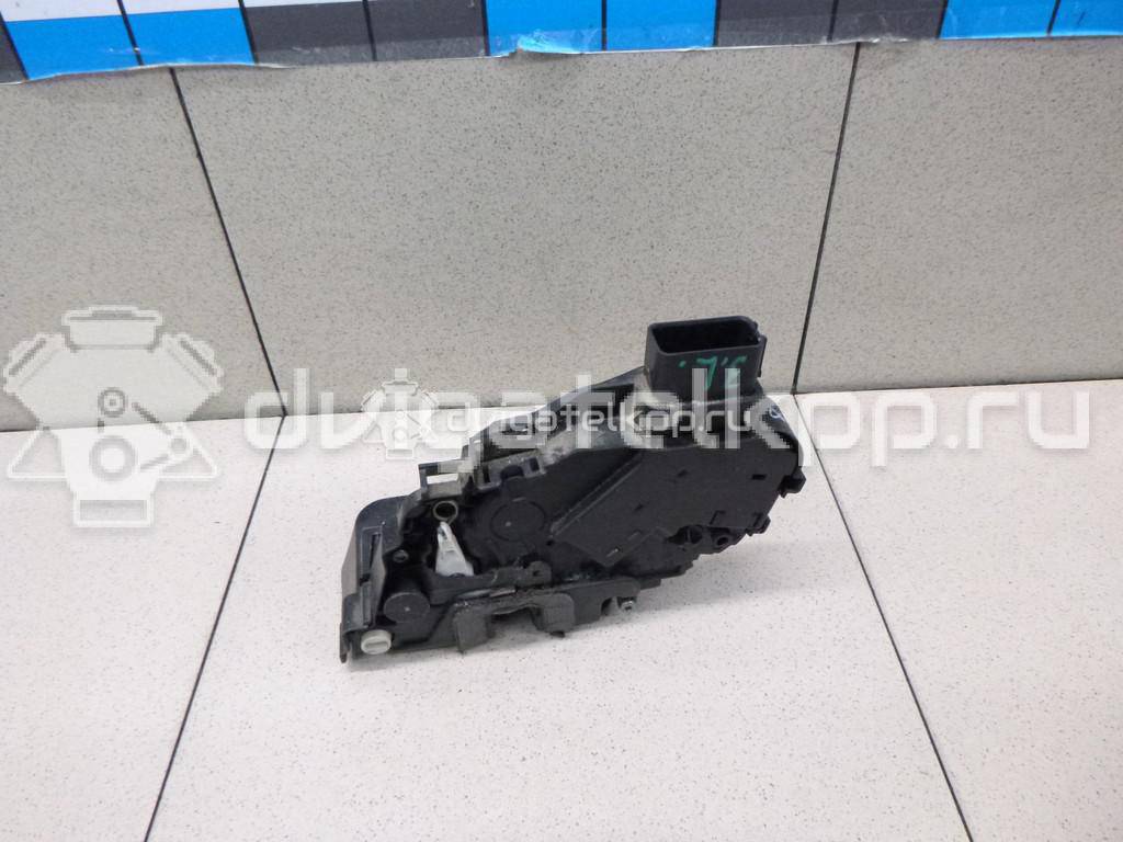 Фото Замок двери задней левой  LR011303 для Land Rover Freelander / Range Rover / Discovery {forloop.counter}}