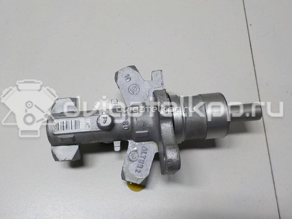 Фото Цилиндр тормозной главный  LR014569 для Land Rover Range Rover / Discovery {forloop.counter}}