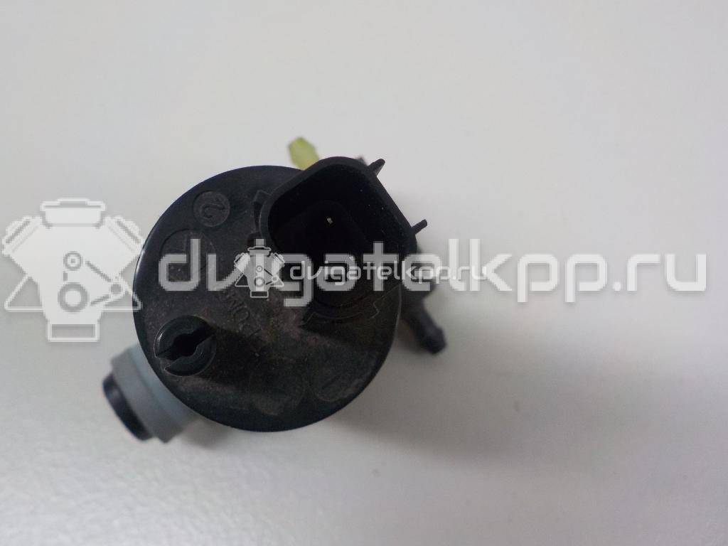 Фото Насос омывателя  LR013951 для Land Rover Range Rover / Discovery {forloop.counter}}