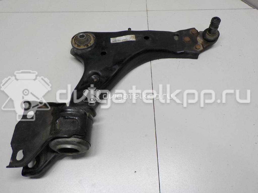 Фото Рычаг передний правый  LR086107 для Land Rover Range Rover / Discovery {forloop.counter}}