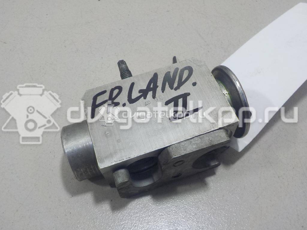 Фото Клапан кондиционера  LR003182 для Land Rover Freelander / Range Rover / Discovery {forloop.counter}}