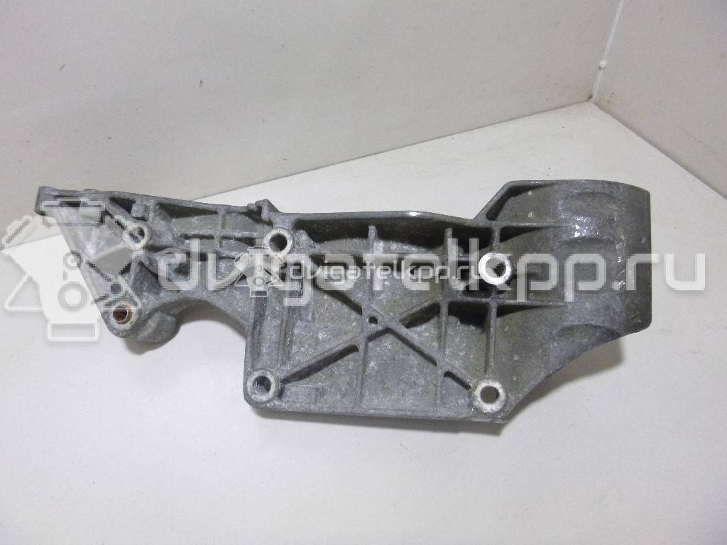 Фото Кронштейн генератора для двигателя AMF для Seat Ibiza / Cordoba / Arosa 6H 75 л.с 6V 1.4 л Дизельное топливо 045903143C {forloop.counter}}