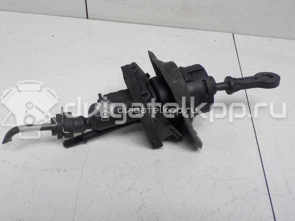 Фото Цилиндр сцепления главный  LR000580 для Land Rover Freelander {forloop.counter}}