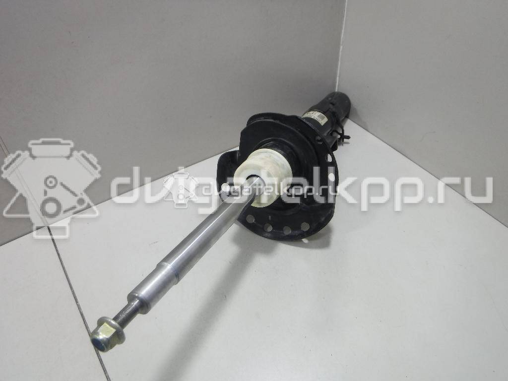 Фото Амортизатор передний левый  LR001141 для Land Rover Freelander {forloop.counter}}