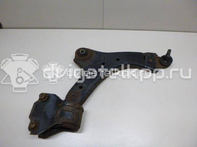Фото Рычаг передний правый  LR002624 для Land Rover Freelander {forloop.counter}}
