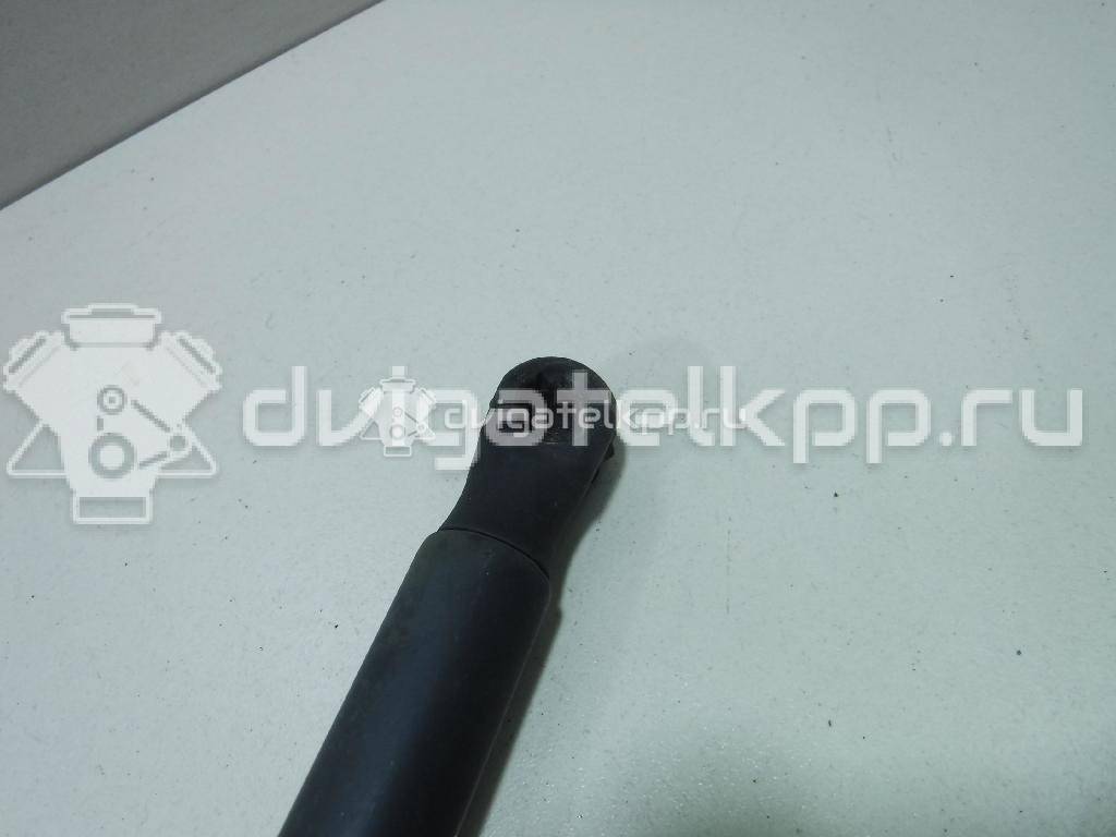 Фото Амортизатор двери багажника  LR002104 для Land Rover Freelander {forloop.counter}}