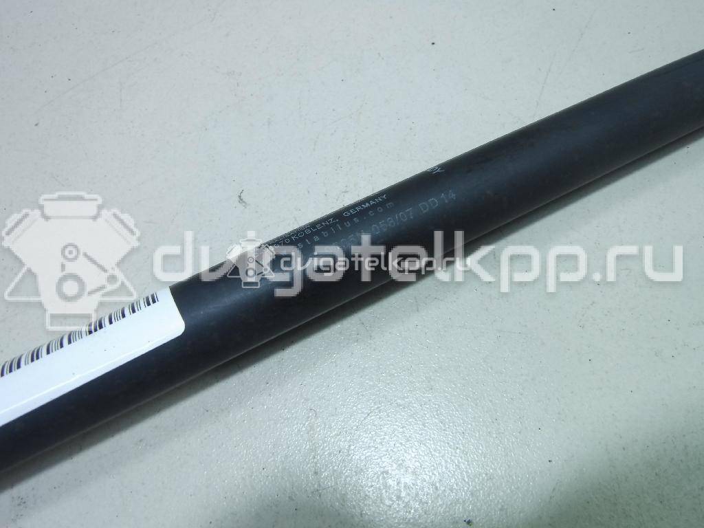 Фото Амортизатор двери багажника  LR002104 для Land Rover Freelander {forloop.counter}}