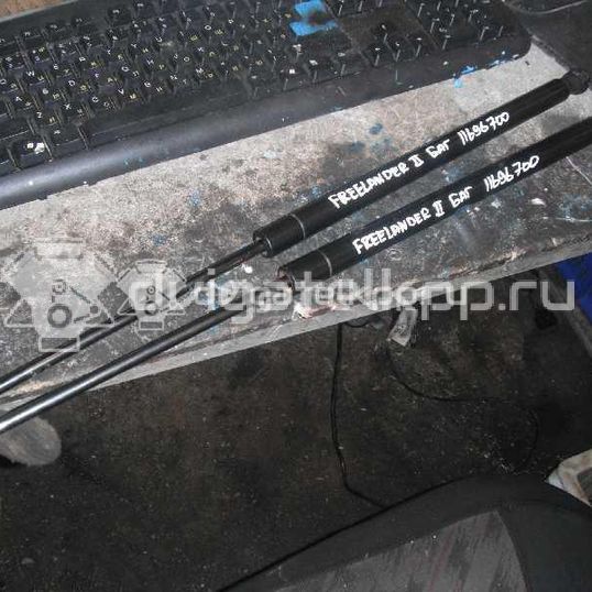 Фото Амортизатор двери багажника  LR002104 для Land Rover Freelander