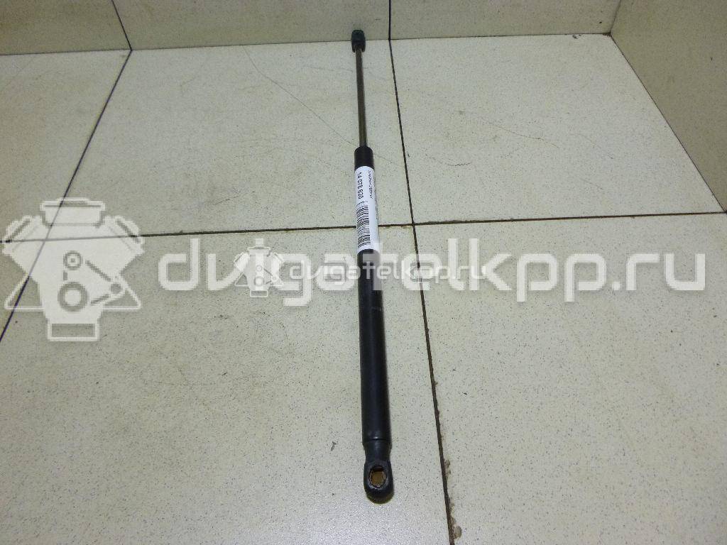 Фото Амортизатор двери багажника  LR002104 для Land Rover Freelander {forloop.counter}}