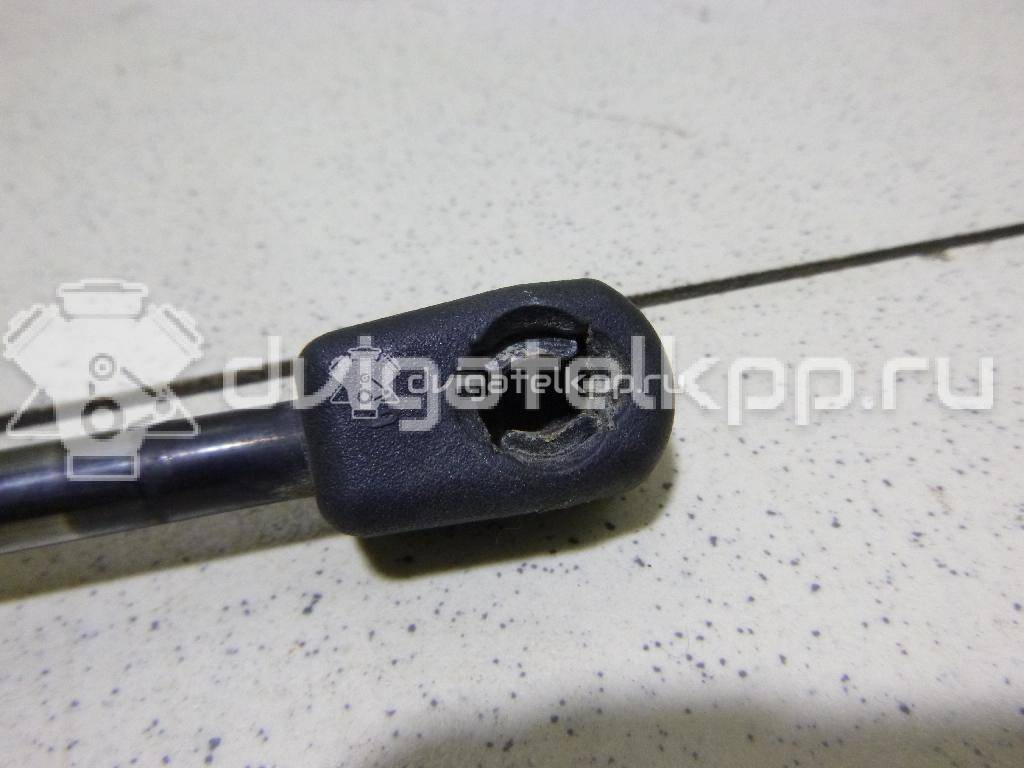 Фото Амортизатор двери багажника  LR002104 для Land Rover Freelander {forloop.counter}}