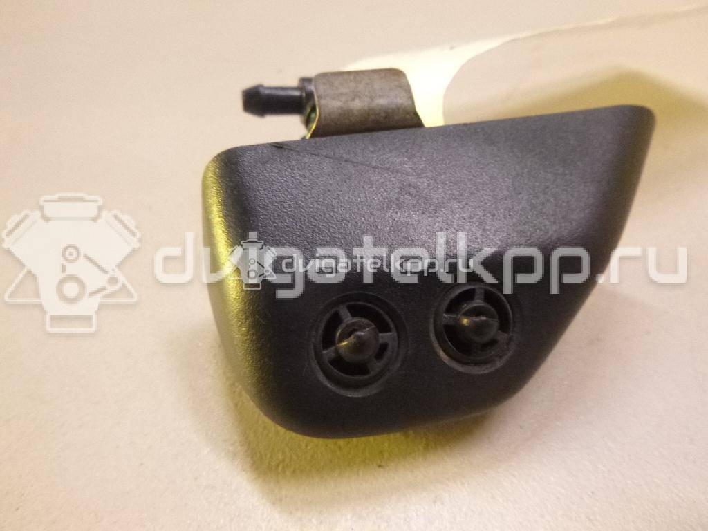 Фото Форсунка омывателя фары  LR003851 для Land Rover Freelander {forloop.counter}}