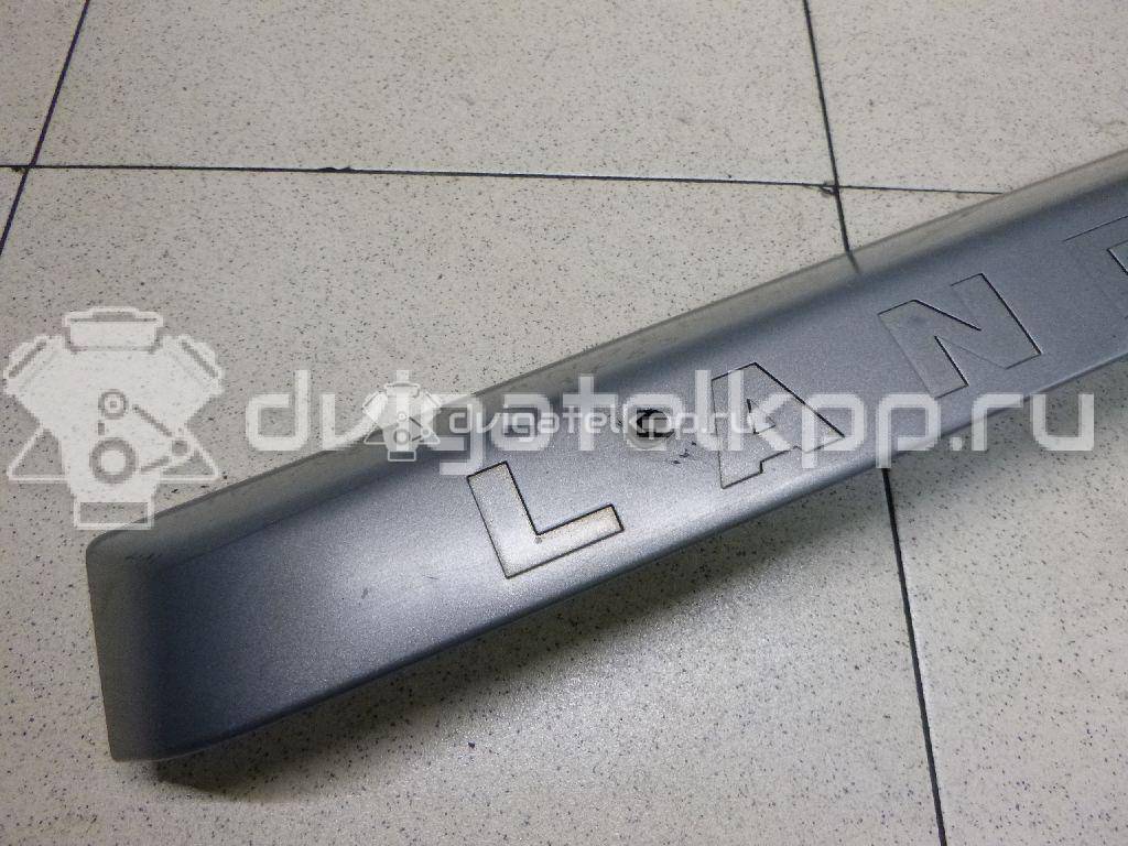 Фото Накладка двери багажника  LR006083 для land rover Freelander 2 {forloop.counter}}