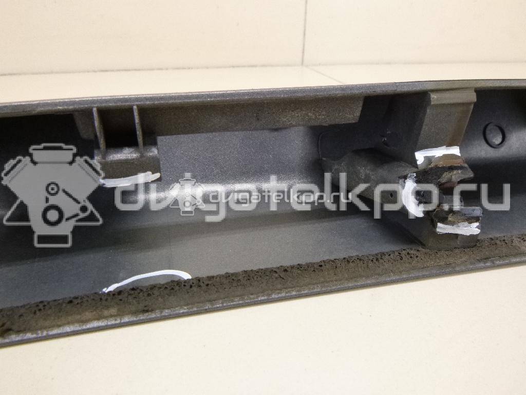 Фото Накладка двери багажника  LR020189 для land rover Freelander 2 {forloop.counter}}
