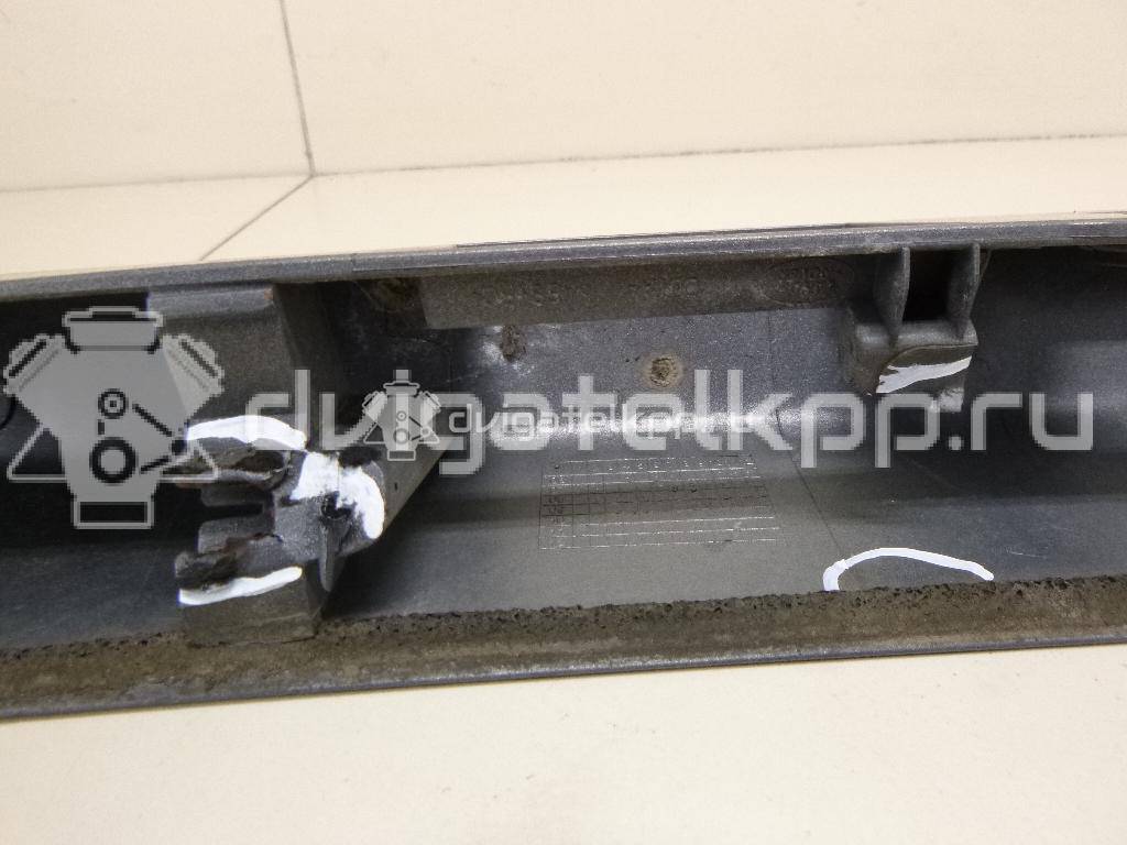 Фото Накладка двери багажника  LR020189 для land rover Freelander 2 {forloop.counter}}