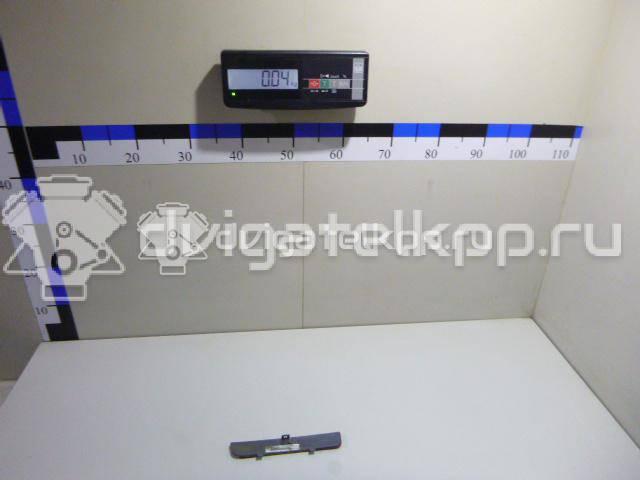 Фото Отражатель в бампер задний правый  LR006348 для Land Rover Freelander / Range Rover {forloop.counter}}