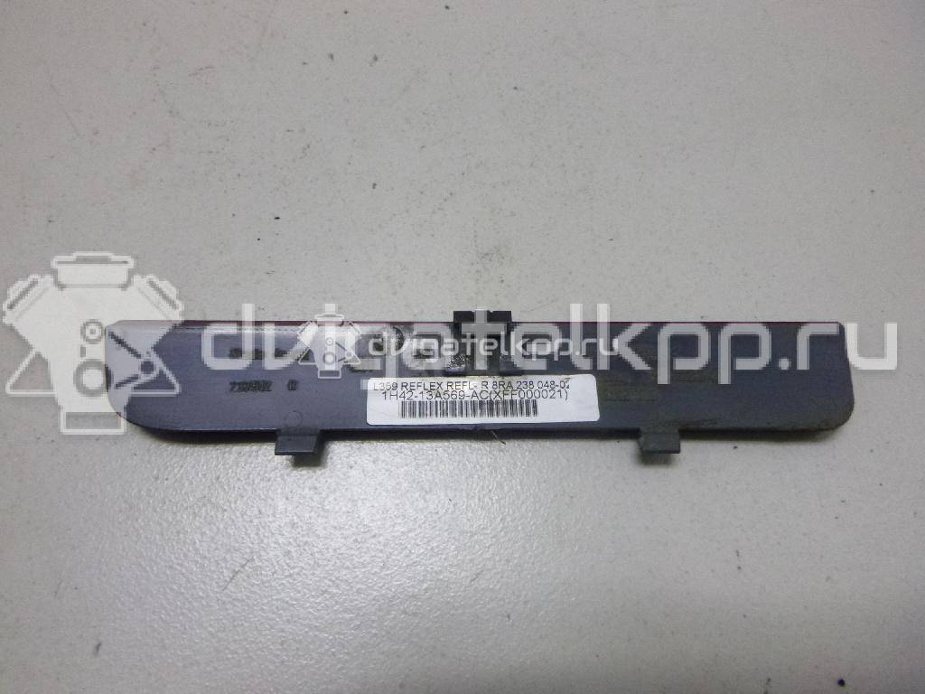 Фото Отражатель в бампер задний правый  LR006348 для Land Rover Freelander / Range Rover {forloop.counter}}