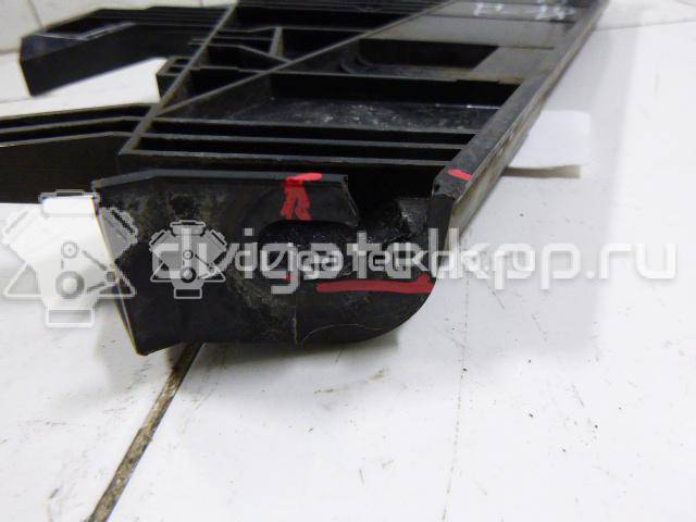 Фото Кронштейн фар левый  LR001542 для Land Rover Freelander {forloop.counter}}