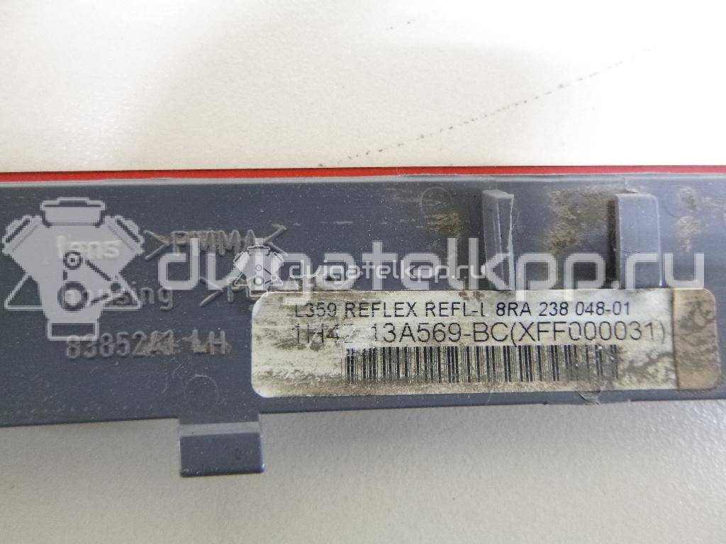 Фото Отражатель в бампер задний левый  LR006349 для Land Rover Freelander / Range Rover {forloop.counter}}