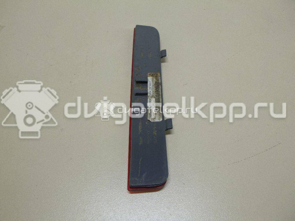 Фото Отражатель в бампер задний левый  LR006349 для Land Rover Freelander / Range Rover {forloop.counter}}