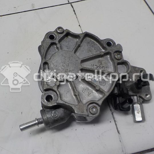 Фото Насос вакуумный  LR037627 для Land Rover Freelander / Range Rover / Discovery