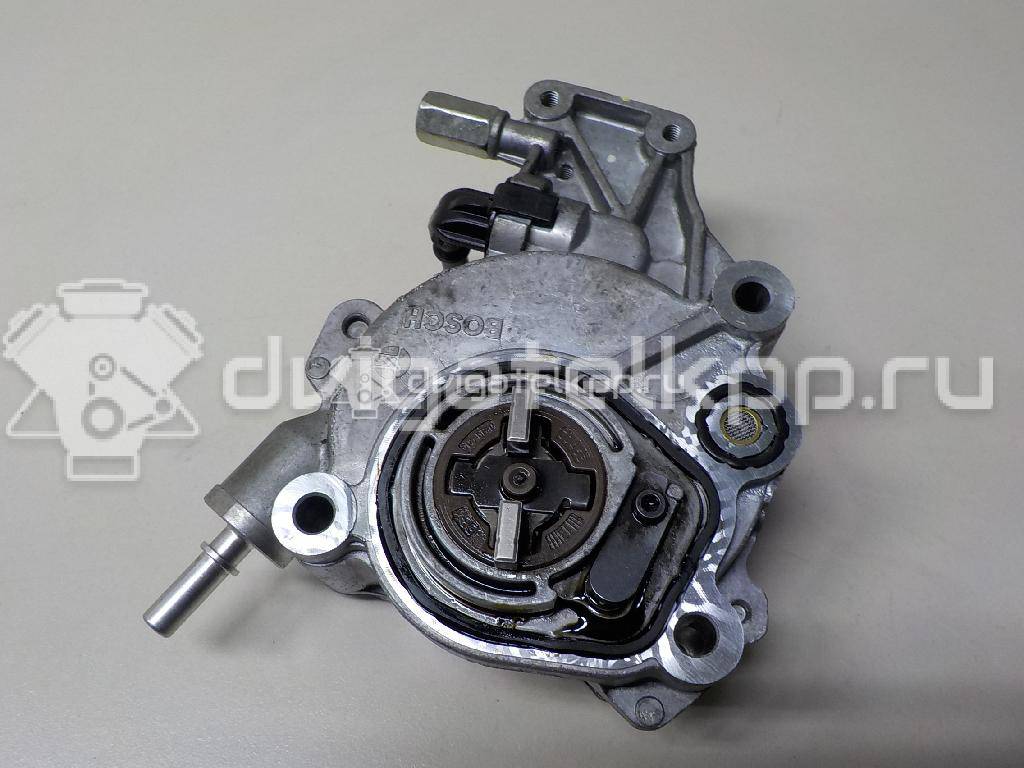 Фото Насос вакуумный  LR025956 для Land Rover Freelander / Range Rover / Discovery {forloop.counter}}
