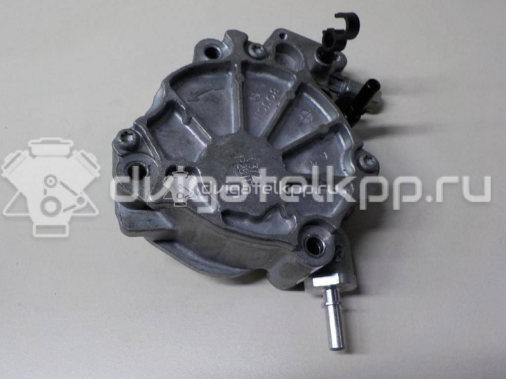 Фото Насос вакуумный  LR025956 для Land Rover Freelander / Range Rover / Discovery {forloop.counter}}