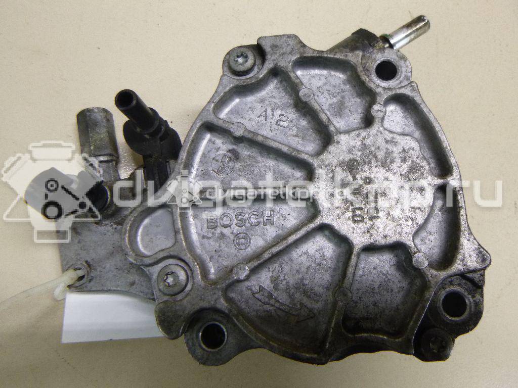 Фото Насос вакуумный  LR009674 для Land Rover Freelander / Range Rover / Discovery {forloop.counter}}