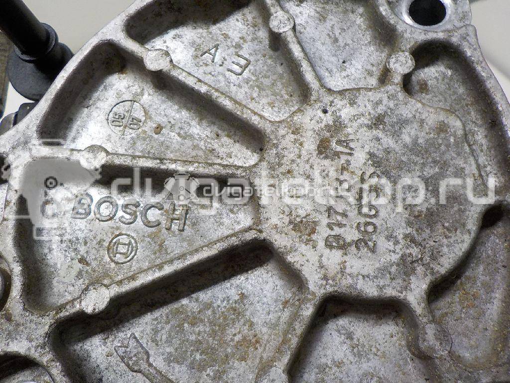Фото Насос вакуумный  LR009674 для Land Rover Freelander / Range Rover / Discovery {forloop.counter}}