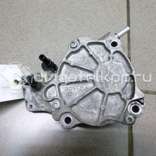 Фото Насос вакуумный  LR009674 для Land Rover Freelander / Range Rover / Discovery