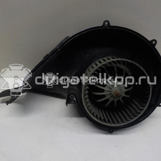Фото Моторчик отопителя  LR009739 для Land Rover Freelander / Range Rover