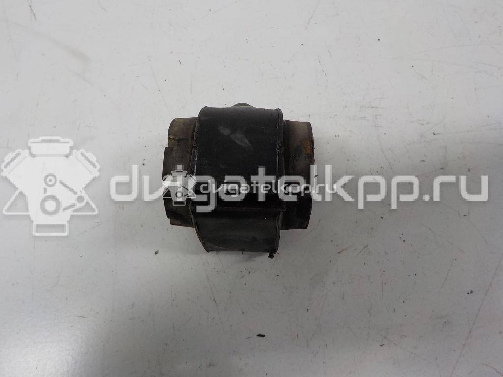 Фото Втулка (с/блок) заднего стабилизатора  LR031310 для Land Rover Range Rover {forloop.counter}}