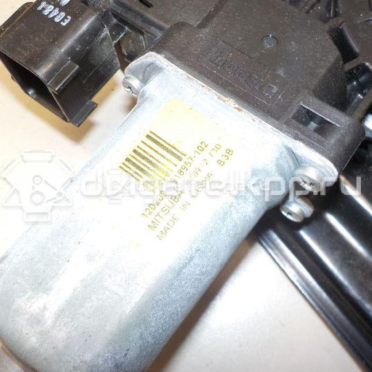 Фото Стеклоподъемник электр. задний правый  LR026717 для Land Rover Range Rover