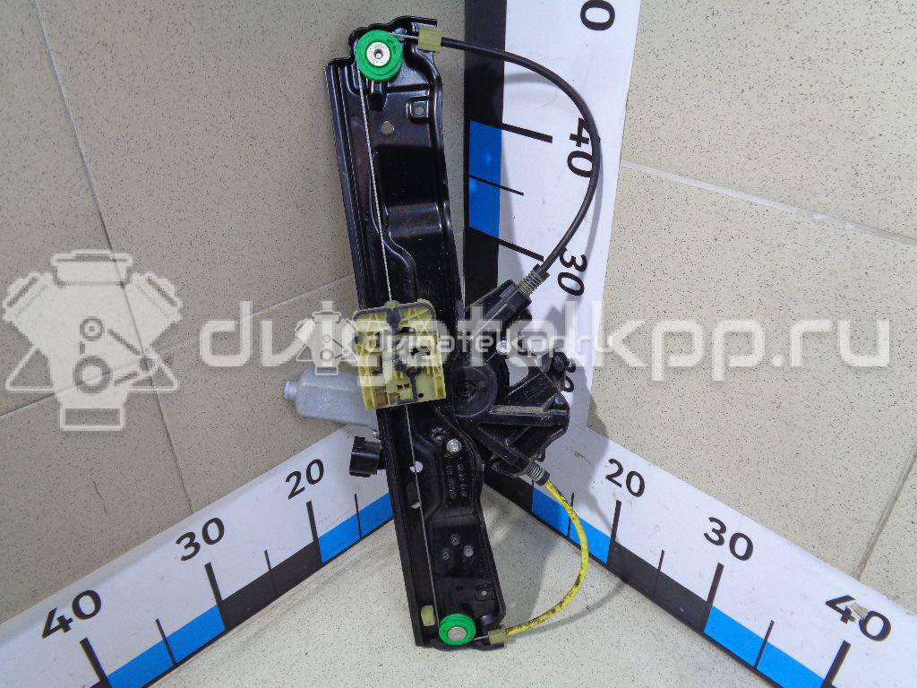 Фото Стеклоподъемник электр. задний правый  LR026717 для Land Rover Range Rover {forloop.counter}}