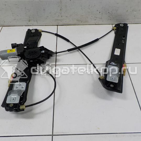 Фото Стеклоподъемник электр. передний правый  LR026708 для Land Rover Range Rover