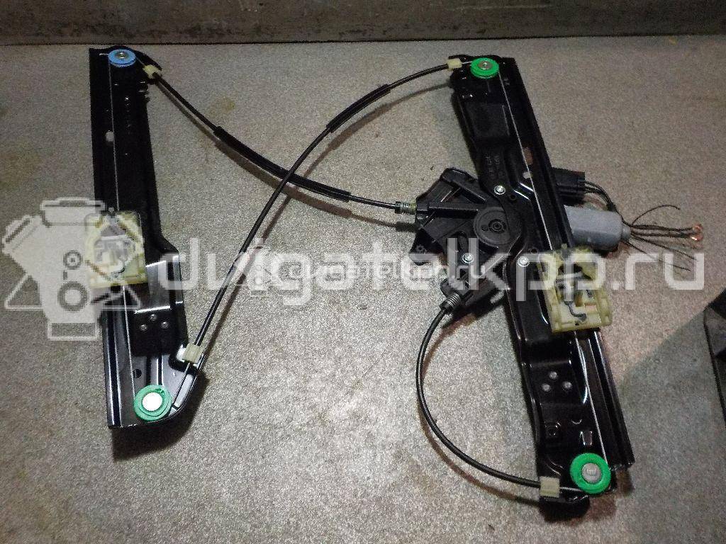 Фото Стеклоподъемник электр. передний правый  LR067998 для Land Rover Range Rover {forloop.counter}}