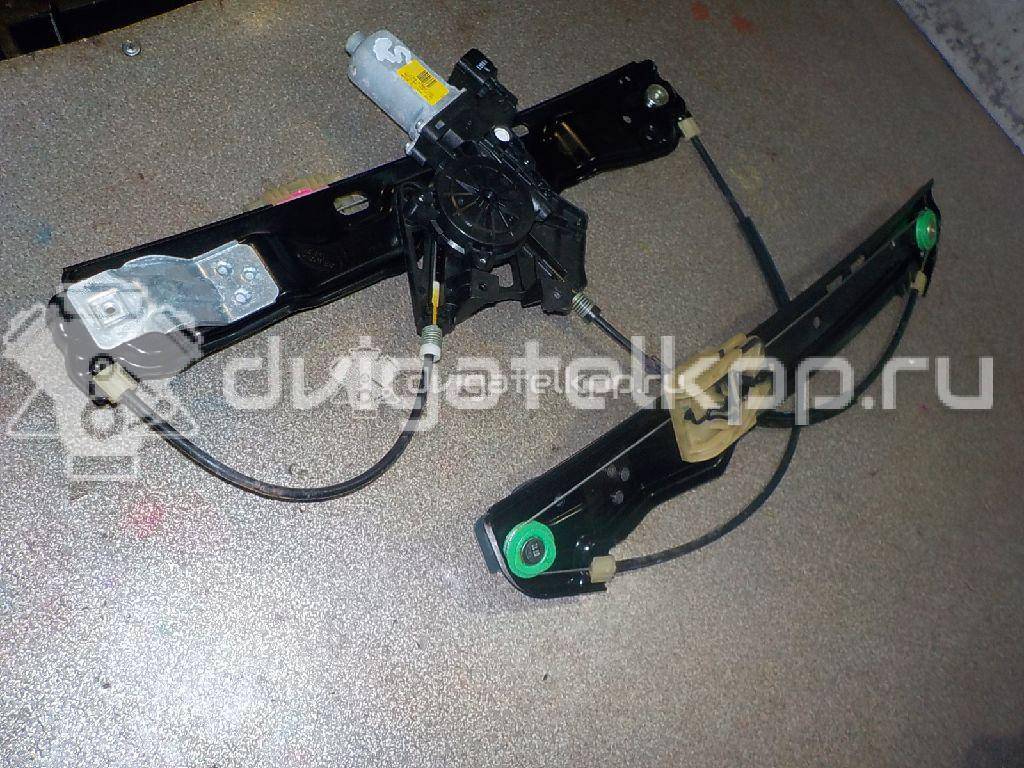 Фото Стеклоподъемник электр. передний правый  LR067998 для Land Rover Range Rover {forloop.counter}}