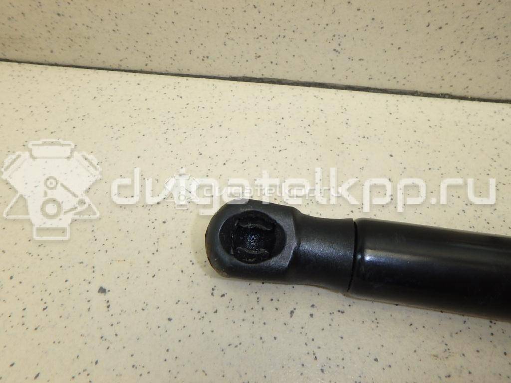 Фото Амортизатор двери багажника  LR025379 для Land Rover Range Rover {forloop.counter}}