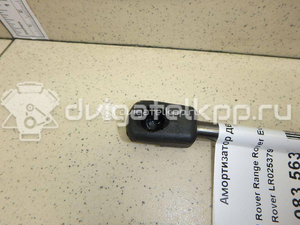 Фото Амортизатор двери багажника  LR025379 для Land Rover Range Rover {forloop.counter}}