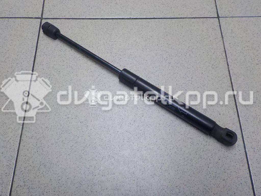 Фото Амортизатор капота  LR025400 для Land Rover Freelander / Range Rover {forloop.counter}}