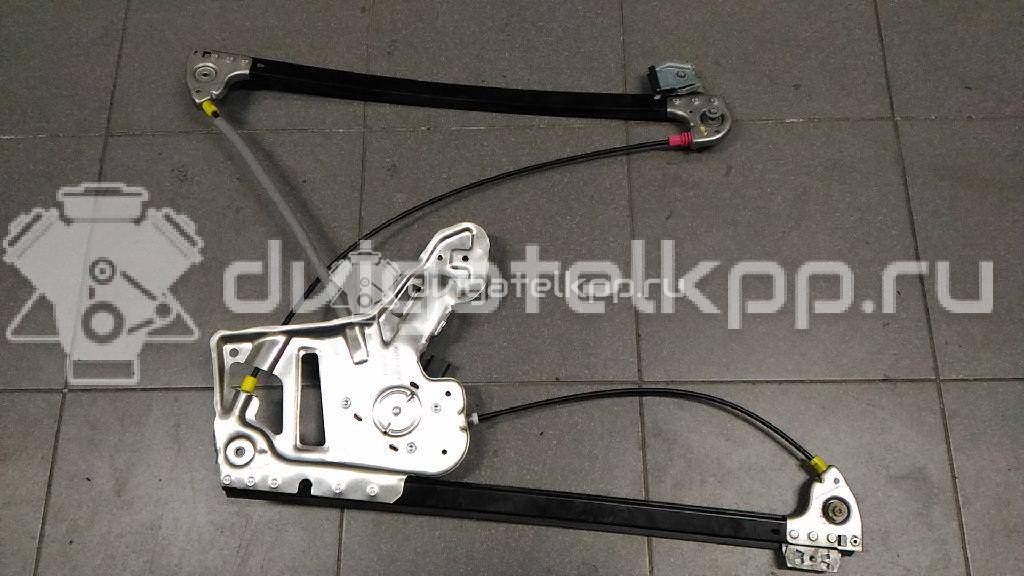 Фото Стеклоподъемник электр. передний правый  LR011318 для Land Rover Range Rover {forloop.counter}}