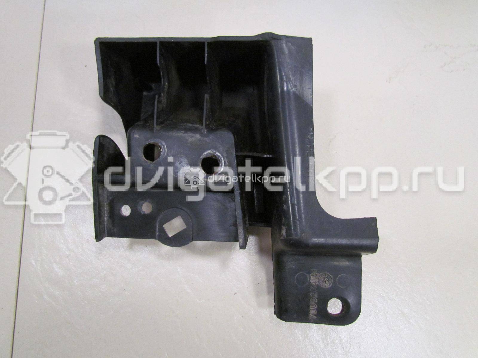 Фото Кронштейн заднего бампера правый  LR011603 для Land Rover Range Rover {forloop.counter}}
