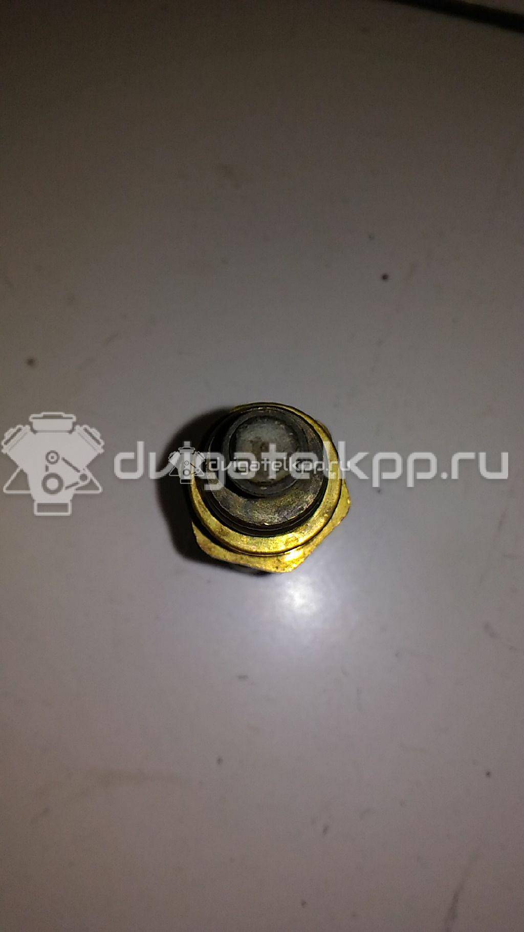 Фото Датчик температуры  LR044930 для Land Rover Freelander / Range Rover / Discovery / Defender L316 {forloop.counter}}