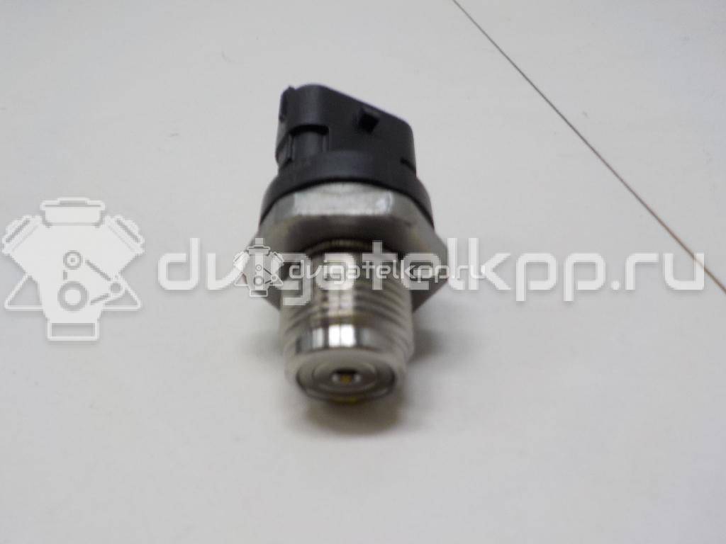 Фото Датчик давления топлива  LR020693 для Land Rover Range Rover / Discovery {forloop.counter}}