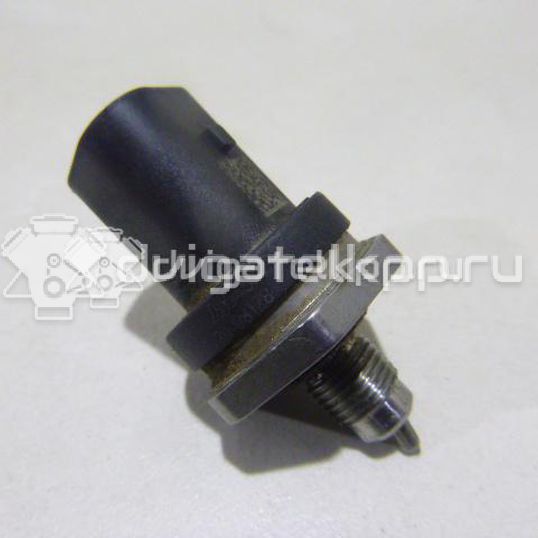 Фото Датчик давления топлива  LR054622 для Land Rover Range Rover / Discovery