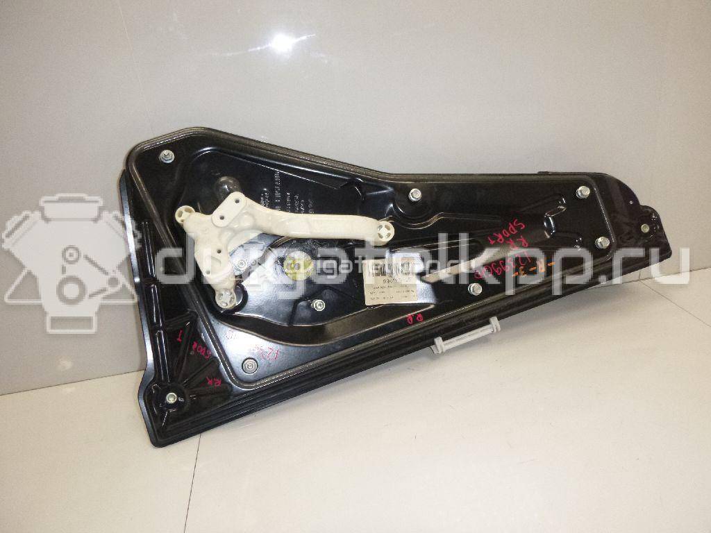 Фото Стеклоподъемник электр. задний правый  CVH500120 для Land Rover Range Rover / Discovery {forloop.counter}}